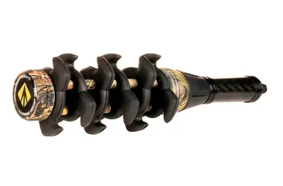 A NAP APACHE 8&quot; stabilizátor íjakhoz elnyomja a rezgést és csendben tartja az íjat a lövésnél. Tartalmaz egy alap 5&quot; stabilizátort egy kivehető 3&quot; hosszú, 2 unciás szénszálas kiegészítő rúddal, amely segít az íj kiegyensúlyozásában.